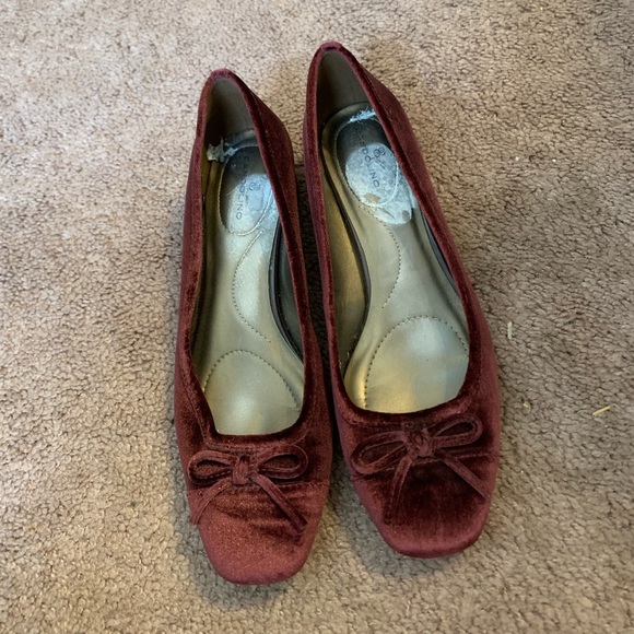 Maroon Marry Jane’s - Picture 2 of 2